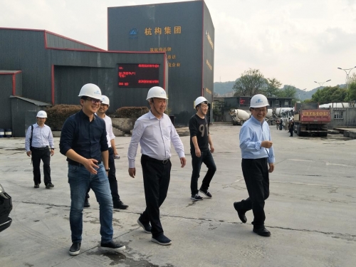 【管理纵横】抢抓机遇 放眼未来 ——利来官方网集团董事长来连毛赴杭构?砼二分公司视察指导工作